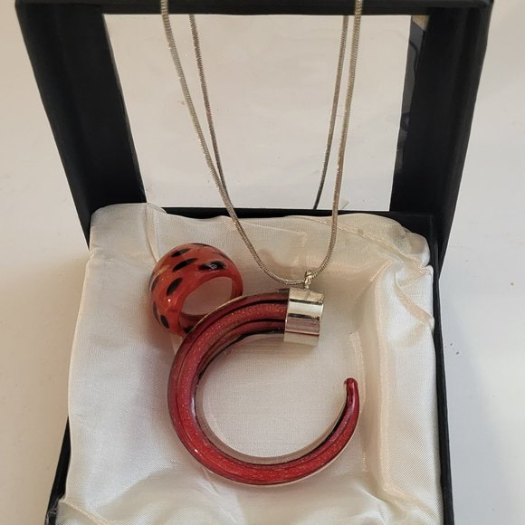 NECKLACE & RING SET - Picture 2 of 2